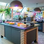 Novotel Centre Bercy Otel 4*