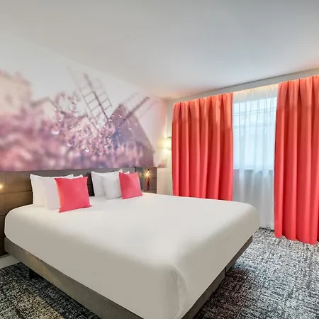 Novotel Centre Bercy 4*