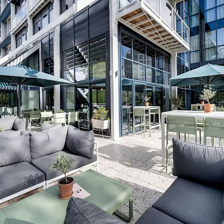 Novotel Centre Bercy 4*