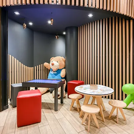 Novotel Centre Bercy Hotel 4*