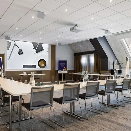 Novotel Centre Bercy 4*