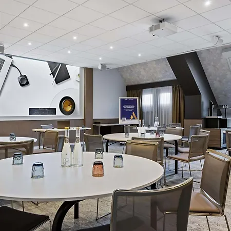 מלון Novotel Centre Bercy