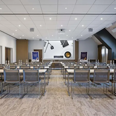 Novotel Centre Bercy 4*