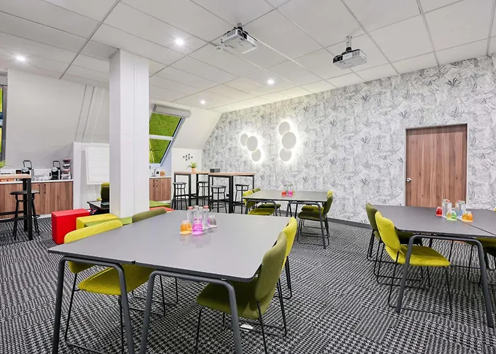 Novotel Centre Bercy 4*