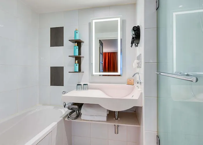 Novotel Centre Bercy 4*