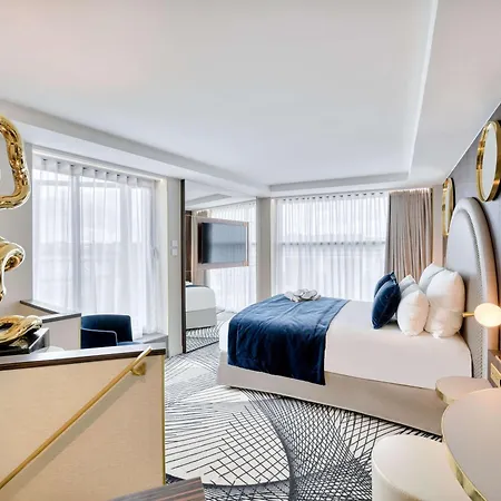 Novotel Centre Bercy 4*